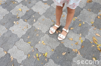 Gạch Sabbiato tự chèn 